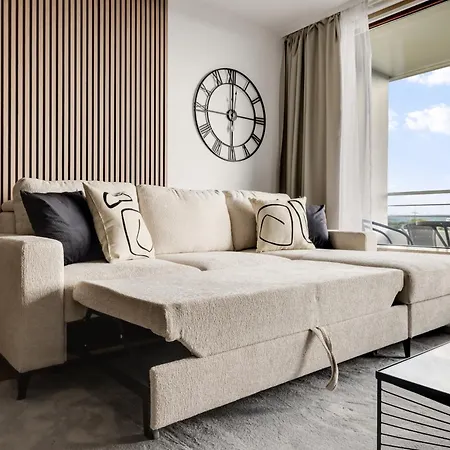 Beyond Living Horizon