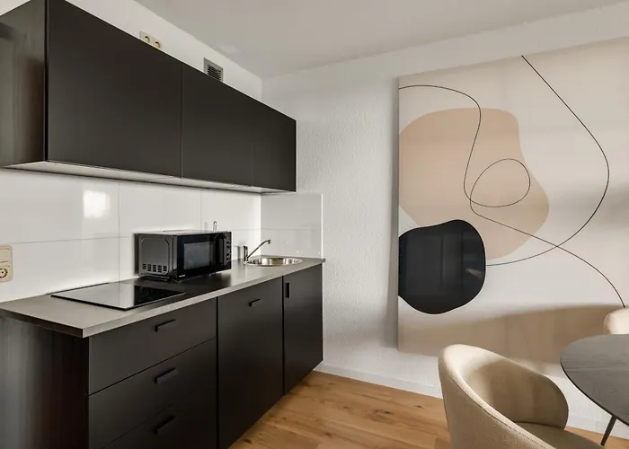 Beyond Living Horizon *