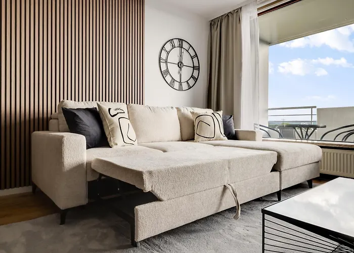 Beyond Living Horizon